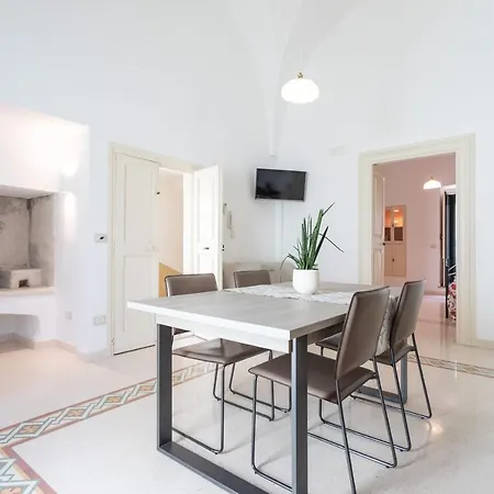 Casa Barone, Primo Piano A Matino * Matino